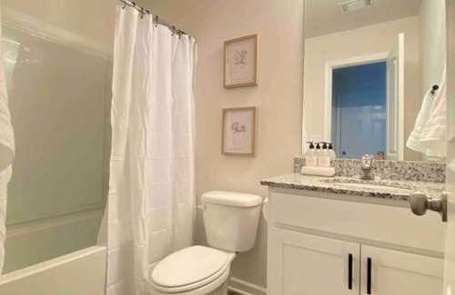 Inman House | New!!! Boiling spring - luxury home sleeps 6