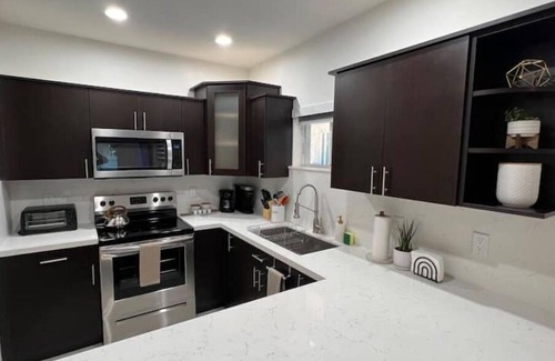 West Little River House | NEW BUILD! Luxury 3 Bedroom /2 Bathroom Private Clean Home - MIAMI☀️🏝