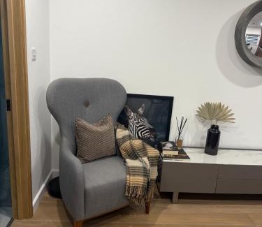 Oxford Apartment | New built cosy apartment within walking distance of Churchill Hospital