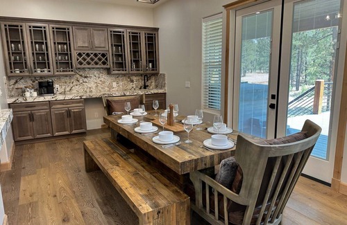 Heber Cabin | New Cabin In Pines, Hot Tub, Deck, Pet Friendly