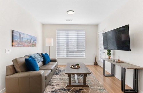 Jewell Heights - Hoffman Heights Apartment | New, Centrally Located, 1B1B Apt, Lots of Amenities!
