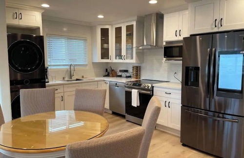 Sharp Park Apartment | New Coastal Home🐠 Steps to pier🐢 16mins to SFO✈️