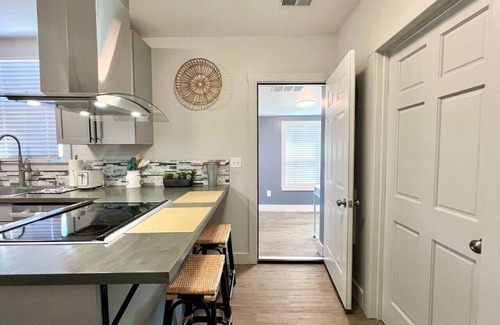 Earlewood House | *NEW* COLA Lincoln Loft