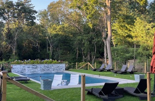 North Sea House | New Construction Modern Luxury Retreat w 6 Beds
