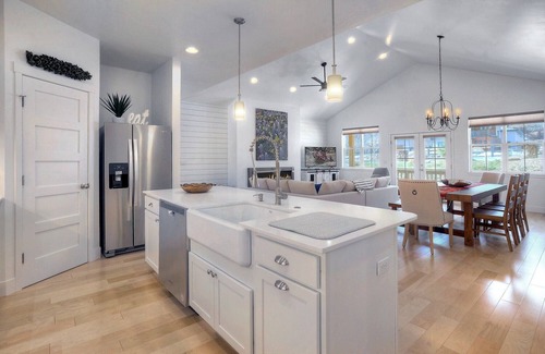 Hermosa House | New Contemporary Mountain Home - 12 Min. to Durango - Central AC - Views