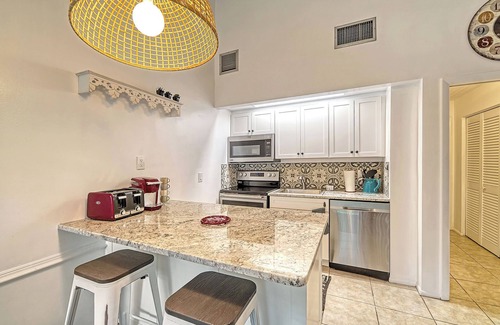The Meadows Condo | NEW! Cozy 1/1 condo The Meadows Peaceful Pond View