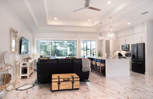 Palm Harbor House | "NEW" Crown Jewel Pool Boats LUXURY!