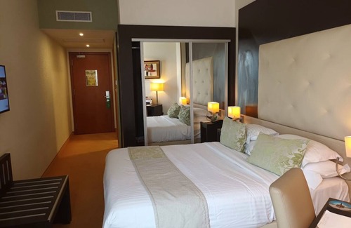 Algiers Hotel | New Day Hotel