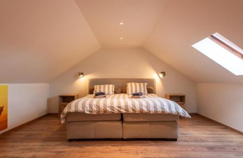 Riemst House | NEW - De sheeper - 10Personen - 5slaapkamers - Sauna - Jacuzzi