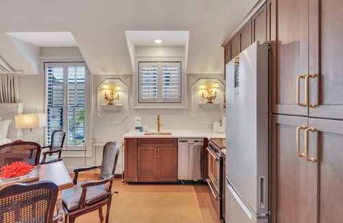 Hitch Village - Fred Wessels Homes Apartment | New Designer Digs on Savannah's Riverfront by Lucky Savannah