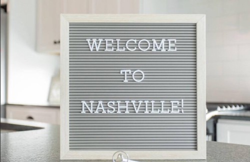 Cleveland Park House | NEW East Nash Stunner - 10mins to Broadway & 5mins to Nissan Stadium