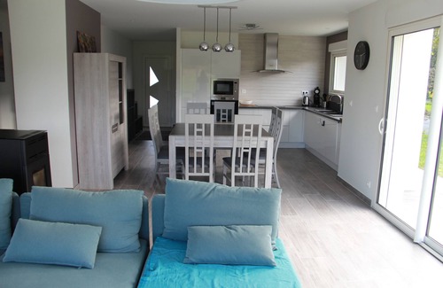 Sainte-Honorine-des-Pertes House | New villa in the heart of the landing beaches