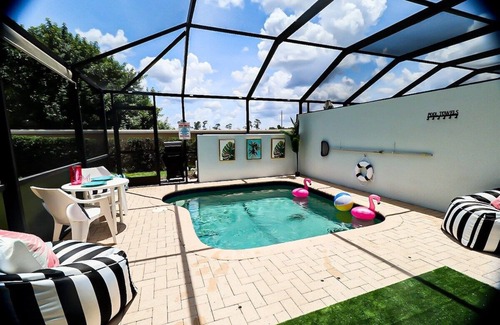 Windsor Hills House | *NEW*FREEwtrprk/5mins2disney/3Bdm/freebreakfast