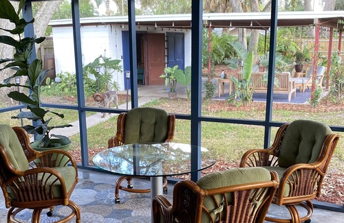 Gulfport House | NEW Garden Lovers Peaceful Oasis - 5 min to Downtown Gulfport!