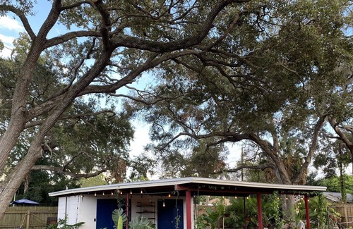 Gulfport House | NEW Garden Lovers Peaceful Oasis - 5 min to Downtown Gulfport!