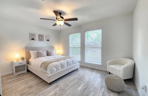 Westbury House | NEW! H-Town Getaway Near Medical Center!