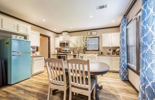 Seguin House | NEW! Home in Downtown Seguin