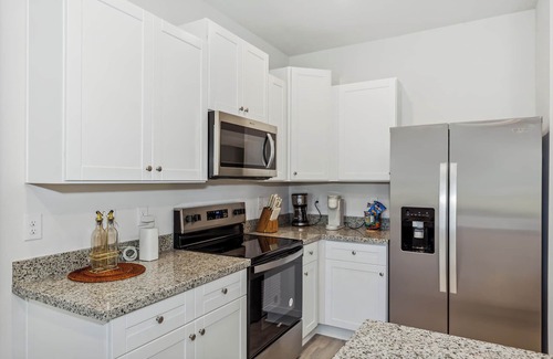 Florida Panhandle House | New Home near UWF & PNS Beach!