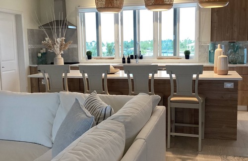 Treasure Cay Cottage | New home w/gorgeous ocean views.,Boat slip , stunning deck & beach access.