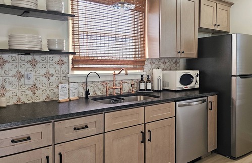 Lebanon Cottage | NEW! Hot Tub, Firepit & Game System Near Hershey - Walk To Lake & Fishing!