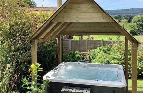 Neenton Cottage | NEW HOUSE FARM ANNEXE