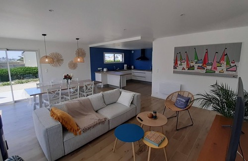 Cleder House | New house near the beautiful beach of Les Amiets