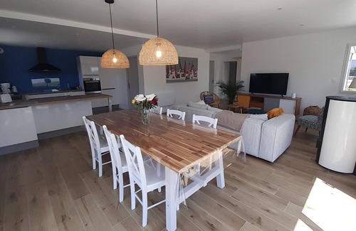 Cleder House | New house near the beautiful beach of Les Amiets