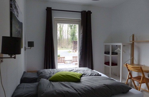 Sevry House | New house on the edge of a large forest, large garden,very quiet, beautiful area