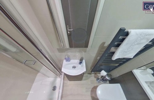 Coventry Apartment | New House - Standard Studio