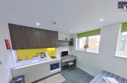 Coventry Apartment | New House - Standard Studio