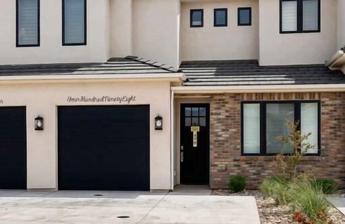Washington Fields House | *New* Hygge House | EV Charger