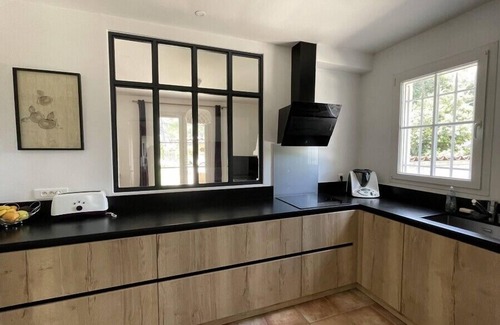 Lambesc House | New - La Provencale
