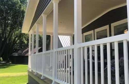 Shawano Cabin | New Lake Home with private dock access.