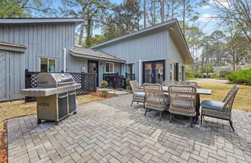 Lawton Woods House | NEW LISTING - 3 Bedroom - Pet Friendly - Coastal Casual & Refined Style - 8 Cotton Lane