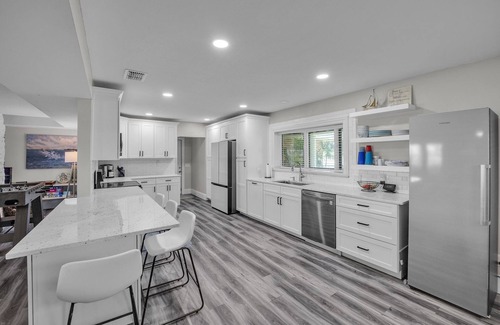 Haines City House | NEW LISTING! Beautiful Lake View Retreat Drivable to Theme Parks