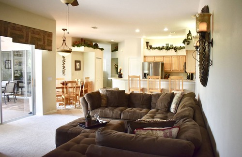 Stoneybrook House | NEW LISTING: Beautiful Upscale Home in Stoneybrook