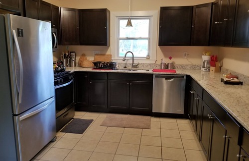 Decatur House | NEW LISTING: California Vibes in the ATL - centrally located to EVERYTHING!