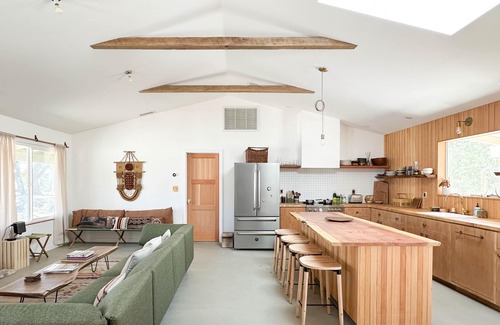 Paso Robles House | New Listing! Campover Ranch with Saltwater Pool & Treehouse