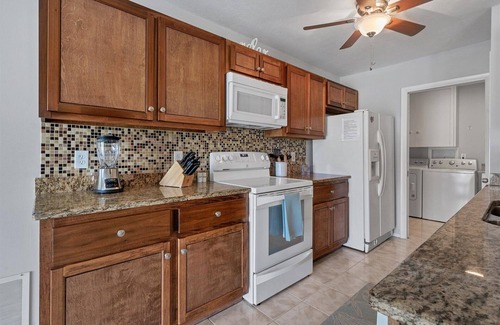 Punta Gorda House | New Listing! Charlotte Harbor Area Resort, 120mi to Disney & 134mi to Universal - GRH755074