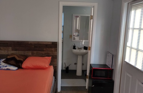 Ronda Cabin | NEW LISTING! Cleo's Village, Blue Ridge Mountain Tiny House Village by RedAwning
