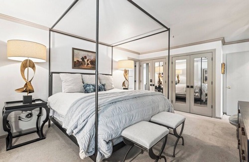 Deer Valley House | NEW LISTING Deer Valley Townhome, Free Shuttle|Private Hot Tub