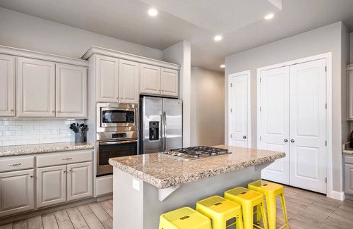 St. George Condo | New listing! Family Friendly Washington Condo with 2 pools, hot tub, A+ LOCATION