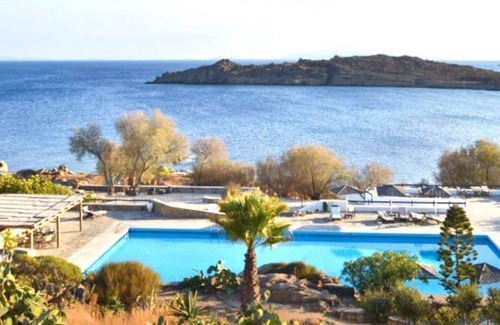 Ornos House | New listing House with huge pool and private beach