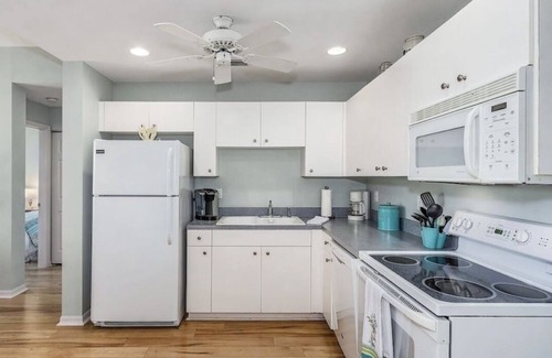 Burnt Store Marina Condo | NEW LISTING-NEW OWNERS-Beautifully decorated condo in Burnt Store Marina