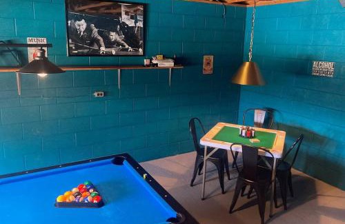 Marrowbone House | New Listing Paradise Found Hot tub Pool More