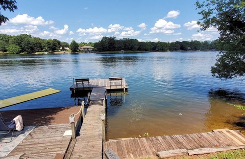 Inman House | New Listing! Perfect Lake Bowen Home With Lake Views, Decks, & Dock