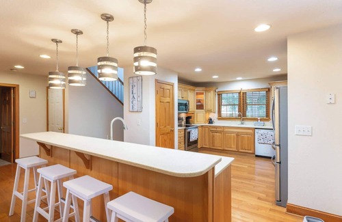 Southern Shores House | New Listing! Pool&Spa, GameRm, Water Views!