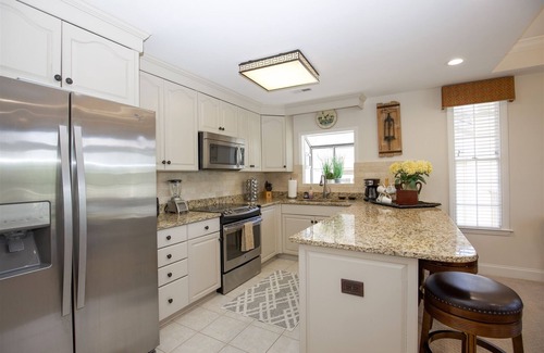 Pinehurst Condo | NEW LISTING - Spacious and Luxurious 2BR Condominium (WITH X2 DOUBLE BEDS IN EACH BEDROOM) Located in the gated community of Pinehurst National No. 9 with views of the 5th and 6th holes at Pinehurst National No. 9.