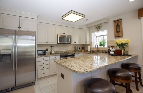 Pinehurst Condo | NEW LISTING - Spacious and Luxurious 2BR Condominium (WITH X2 DOUBLE BEDS IN EACH BEDROOM) Located in the gated community of Pinehurst National No. 9 with views of the 5th and 6th holes at Pinehurst National No. 9.