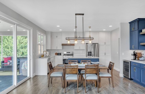 Butte Des Morts House | NEW LISTING! Sunset Cove (4-Bedroom Home)